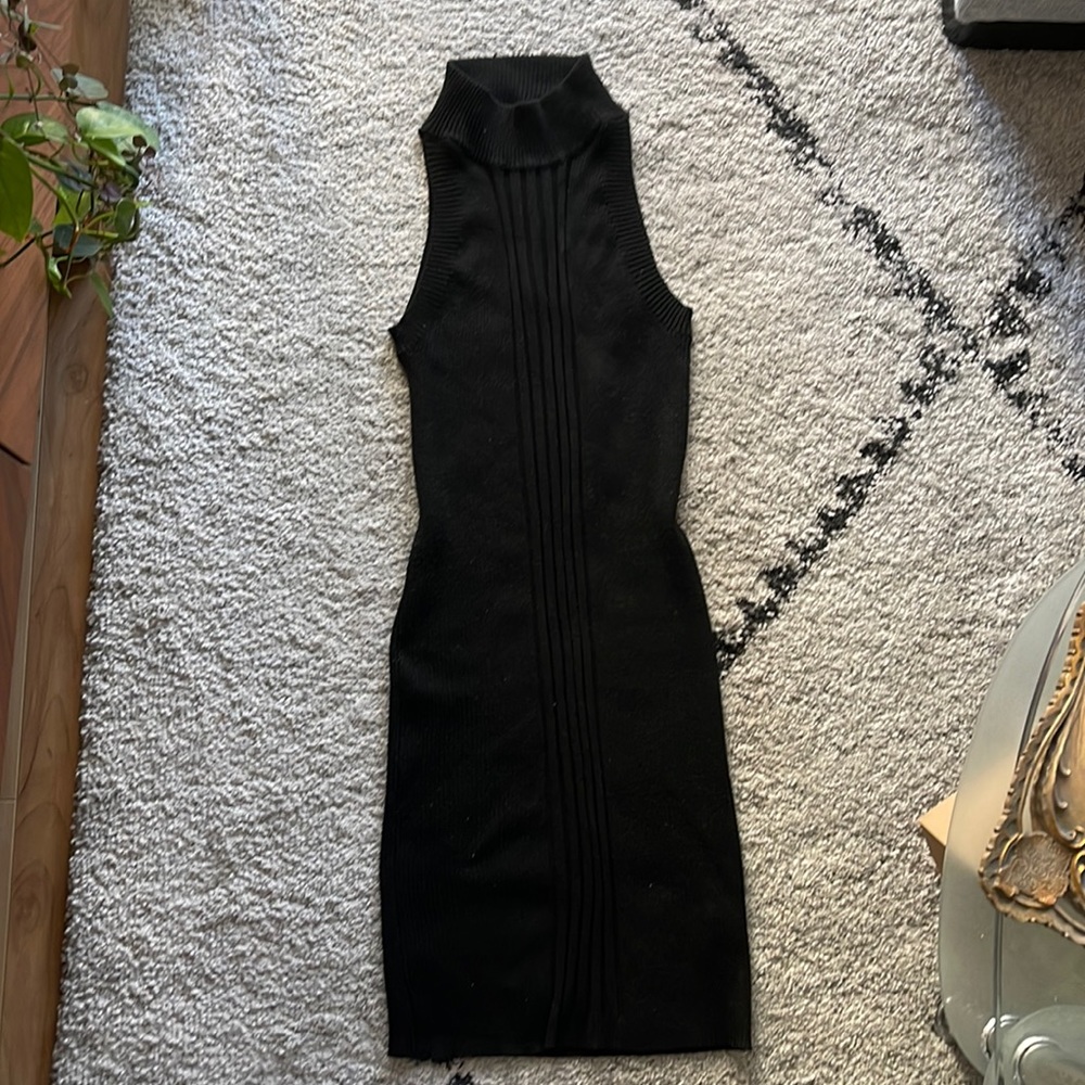 Black mock neck sleeveless midi dress - sz S/M